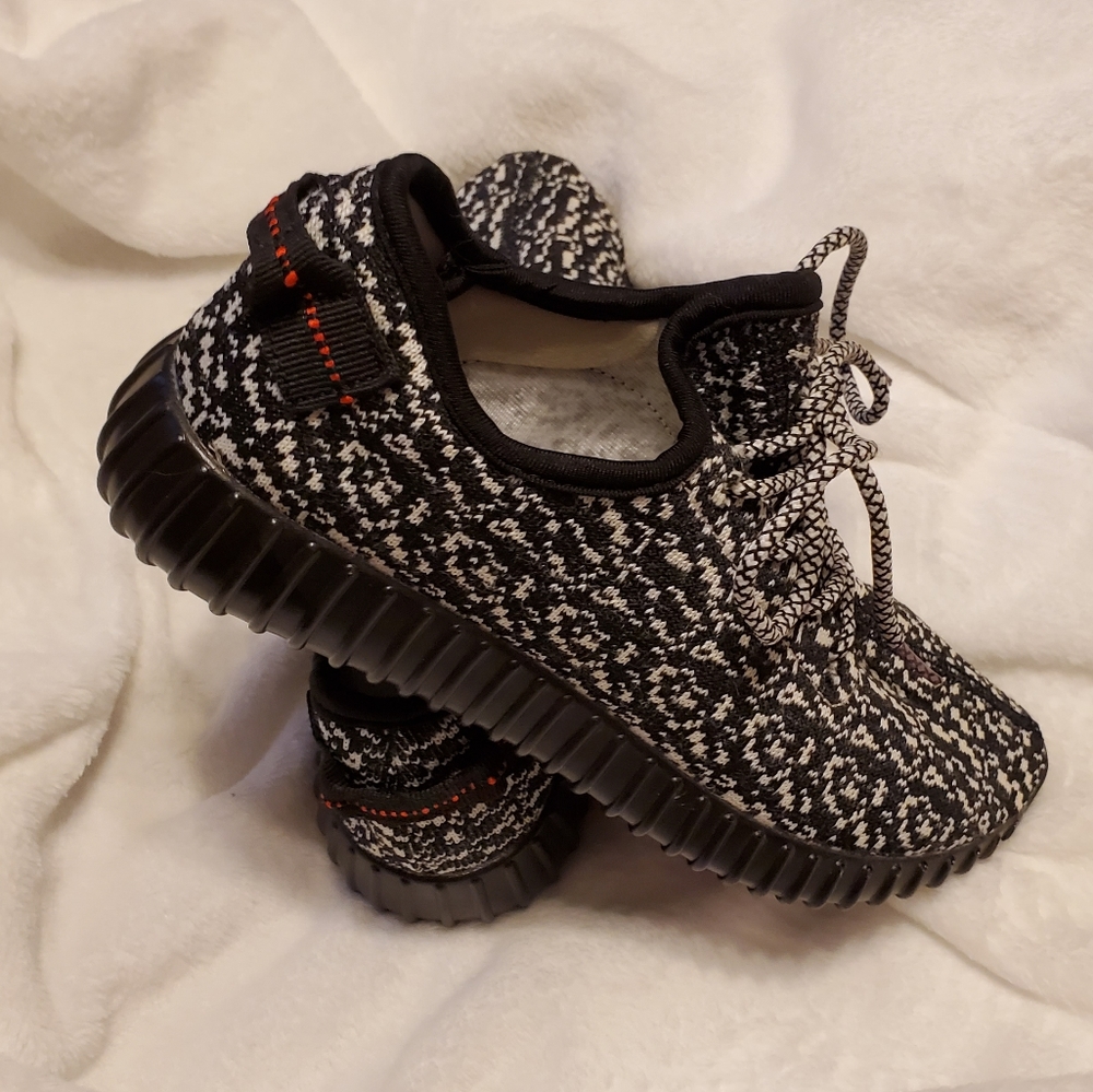 🦓 Adidas Yeezy 🦓